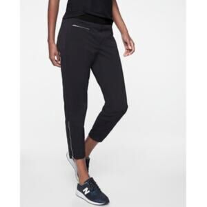 Athleta Mod Trekkie Crop Pants in Black